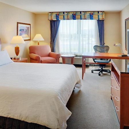 Hilton Garden Inn Toronto/Burlington Buitenkant foto