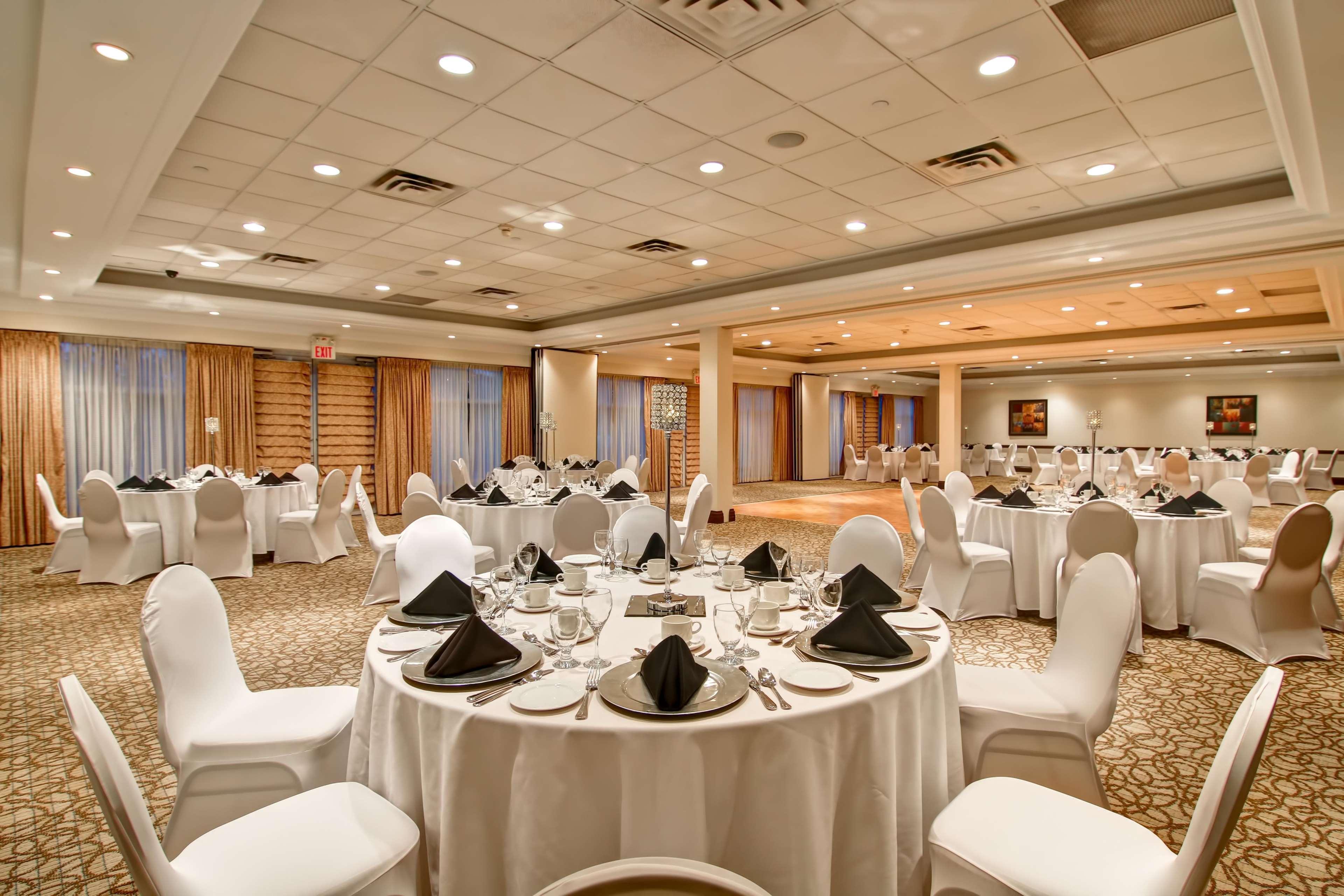 Hilton Garden Inn Toronto/Burlington Buitenkant foto