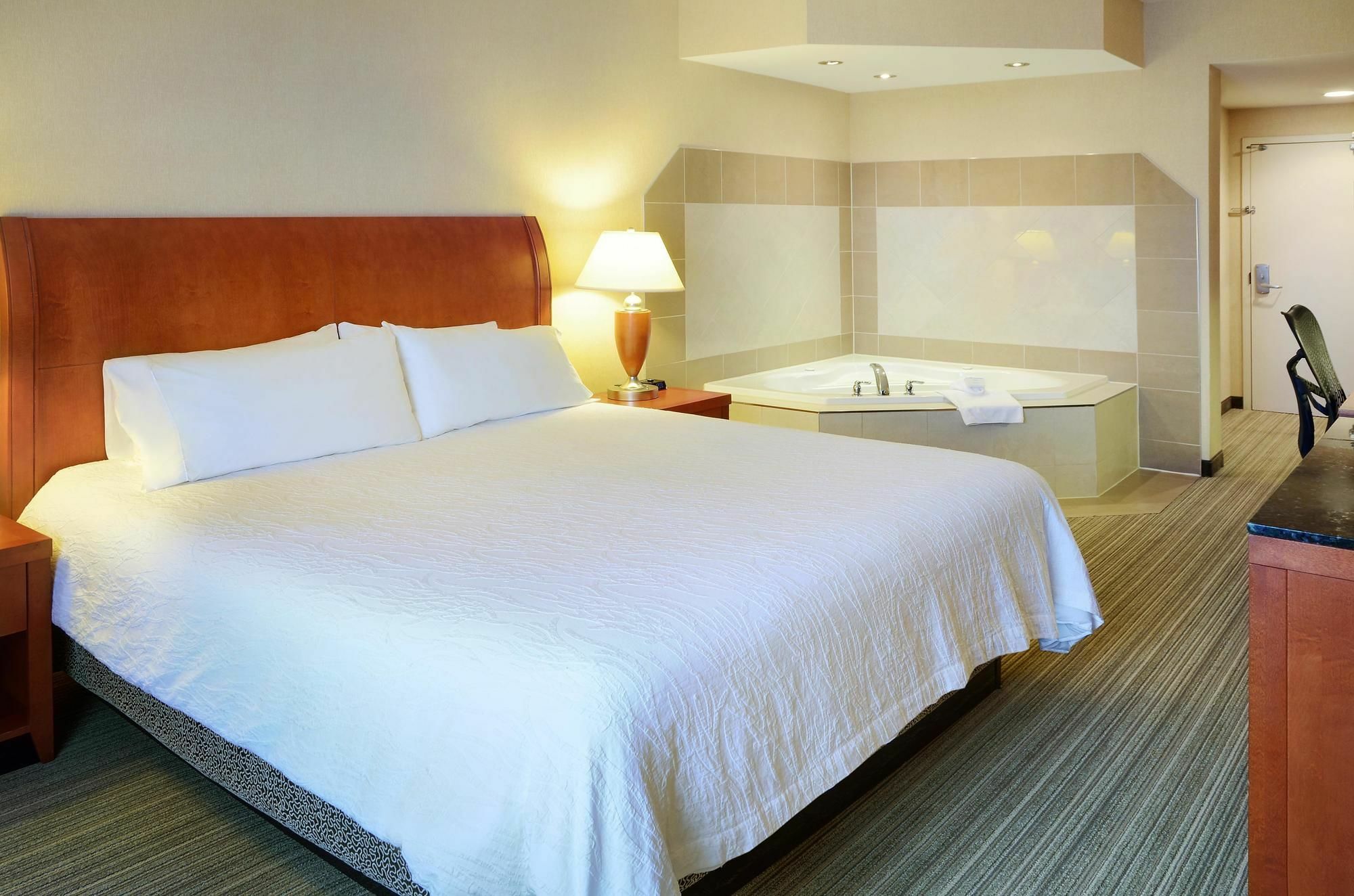 Hilton Garden Inn Toronto/Burlington Buitenkant foto