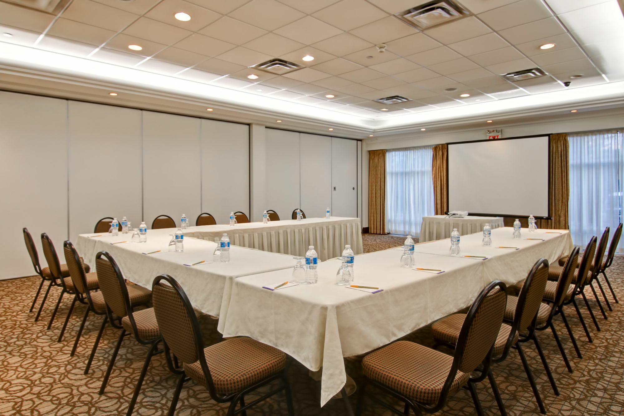 Hilton Garden Inn Toronto/Burlington Buitenkant foto